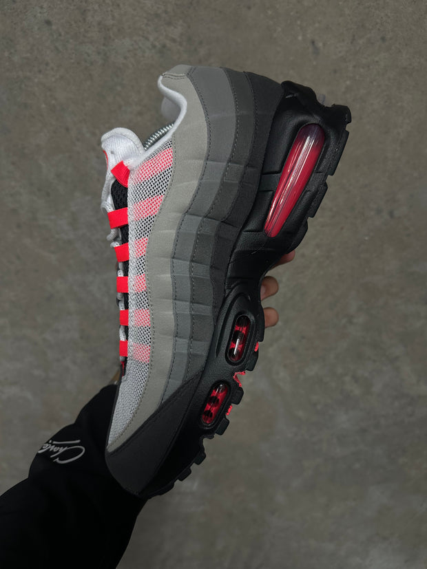 Nike Air Max 95 OG Solar Red 2025