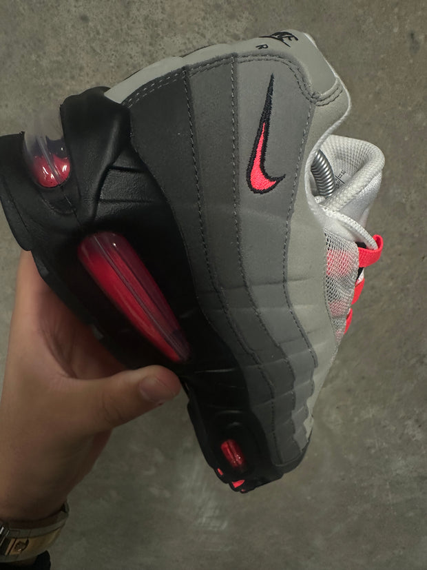 Nike Air Max 95 OG Solar Red 2025